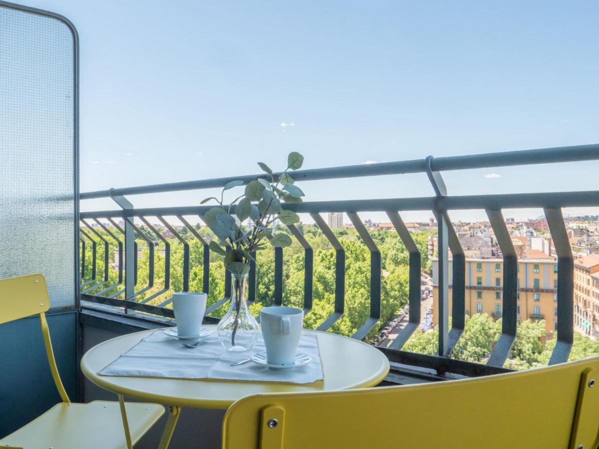 The Best Rent - Spacious One-Bedroom Apartment In Moscova District Milão Exterior foto